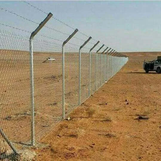 لقطة عامة من مشروع تسوير واسع النطاق بالمملكة